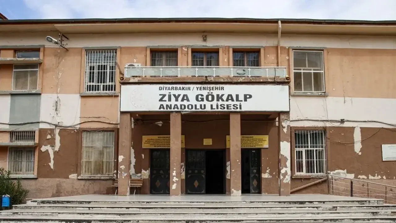 133 yıllık Ziya Gökalp Anadolu Lisesi yetiştirdiği isimlerle kentin tarihinde iz bıraktı