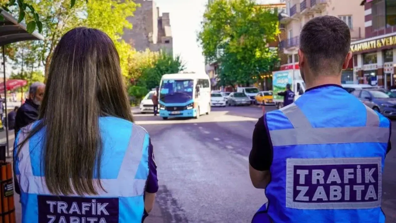 Özel halk otobüslerine toplu denetim