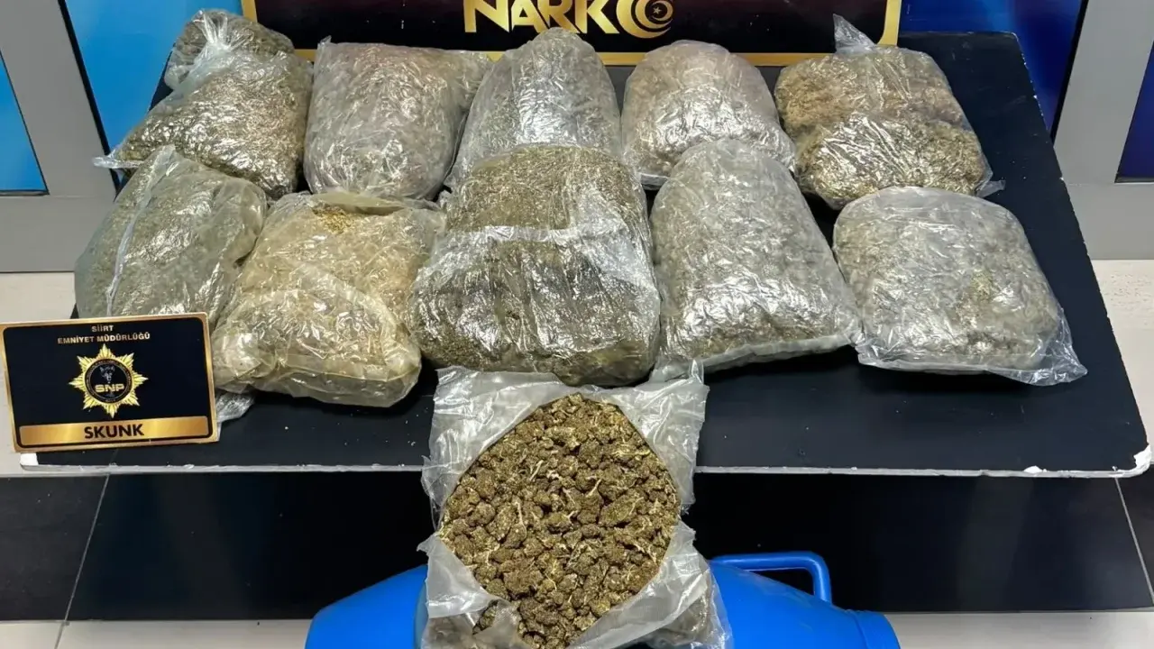 Siirt’te Uyuşturucu Operasyonu: 5 Kilo 700 Gram Skunk Ele Geçirildi..!