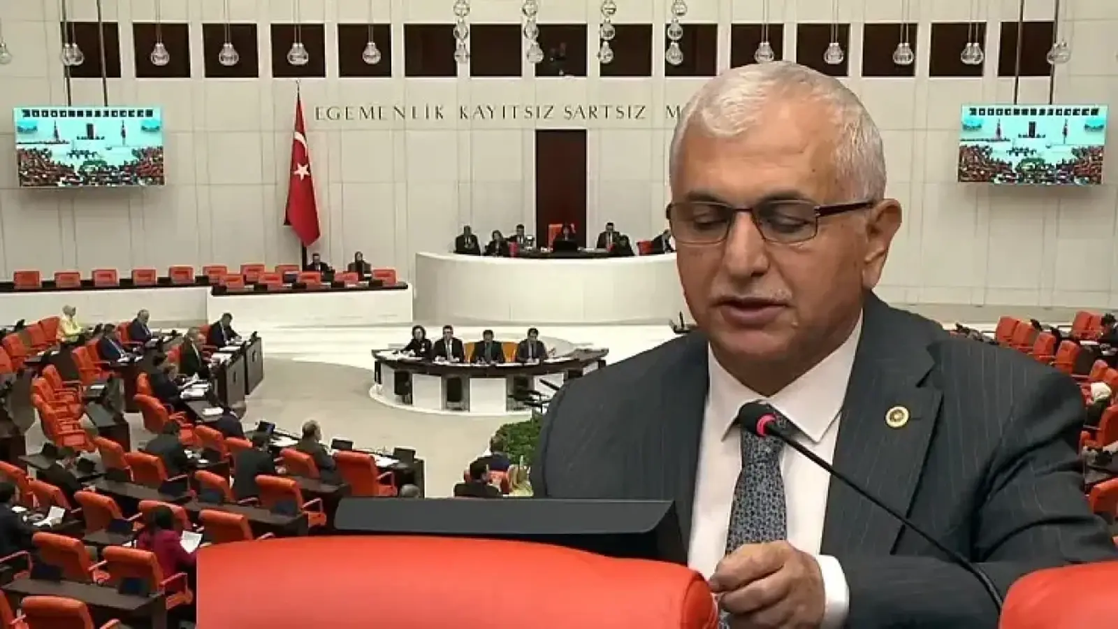 Milletvekili Gül TBMM'de Siirt Eleştirilerine Yanıt Verdi