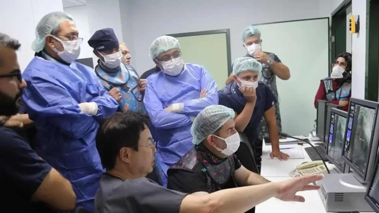 2 çocuk hastaya pulmoner kapak implantasyonu yapıldı