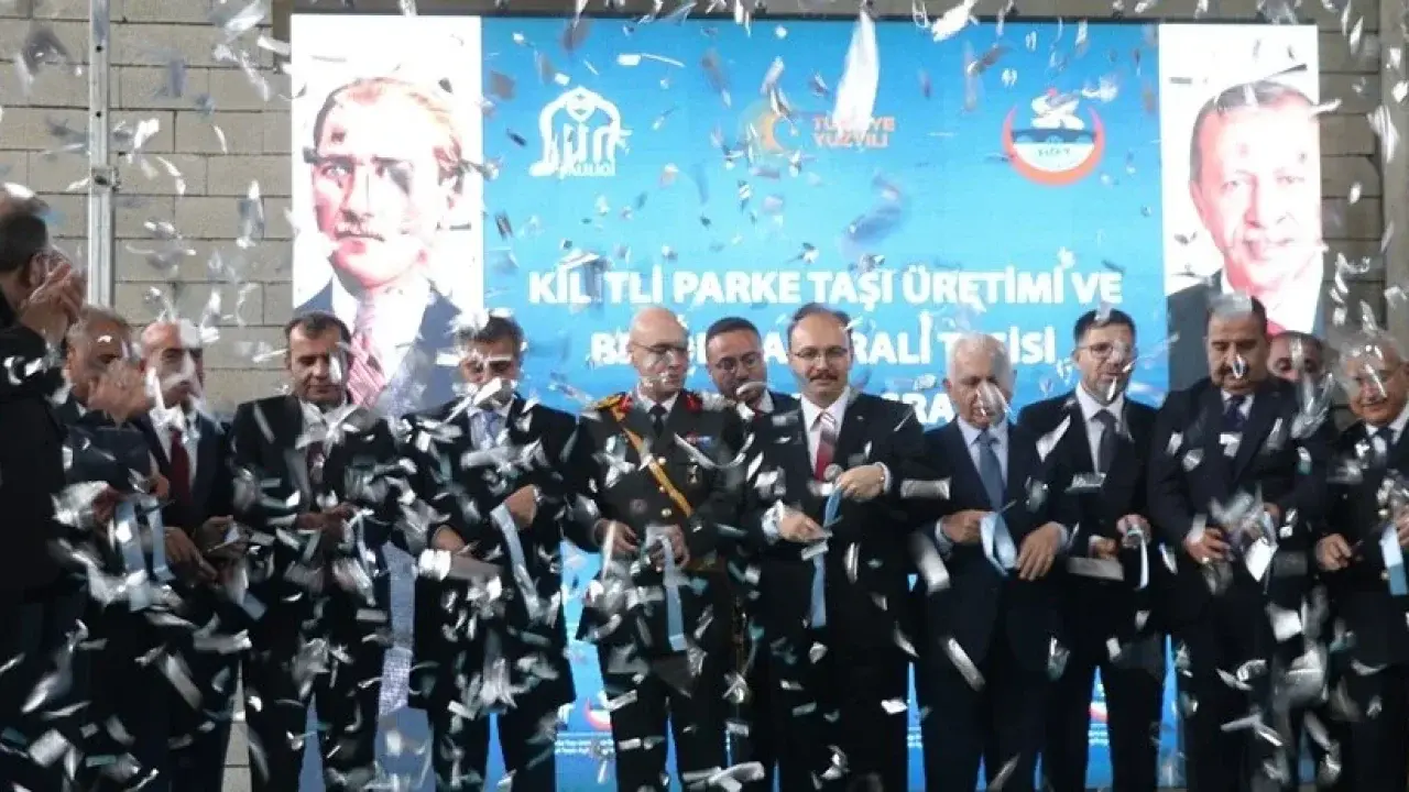 Beton Santrali ve Kilitli Parke Taşı Üretim Tesisi açıldı