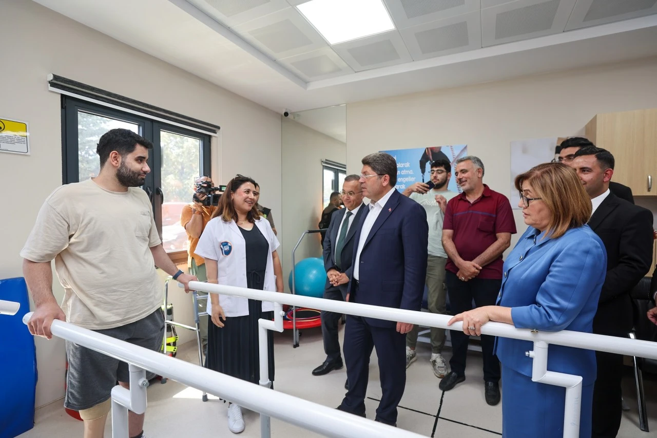  BAKAN TUNÇ: AİLE AKADEMİSİ ÖRNEK BİR UYGULAMA, TÜM TÜRKİYE’YE YAYILMALI