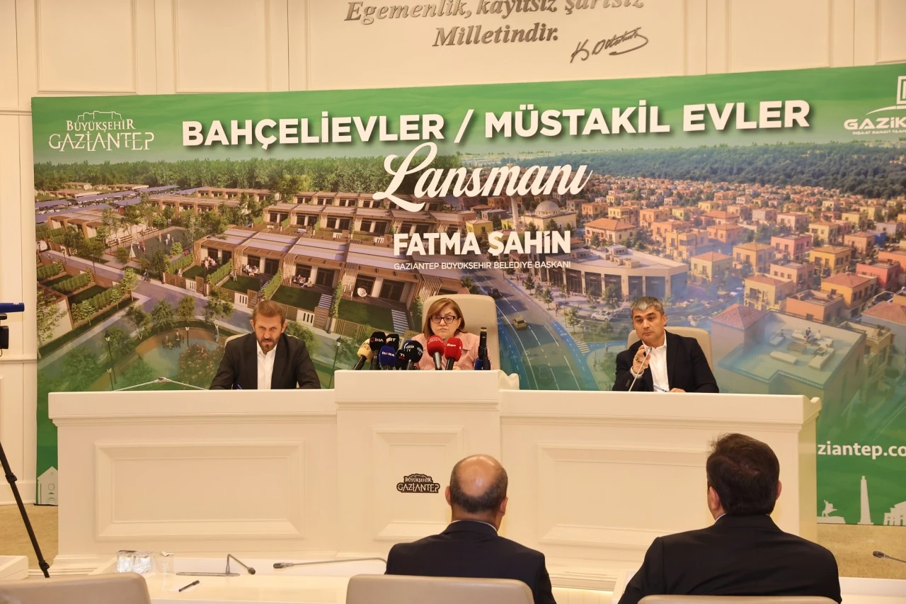 GAZİANTEP B&Uuml;Y&Uuml;KŞEHİR, KENT YAŞAMINA YENİ SOLUK GETİRİYOR