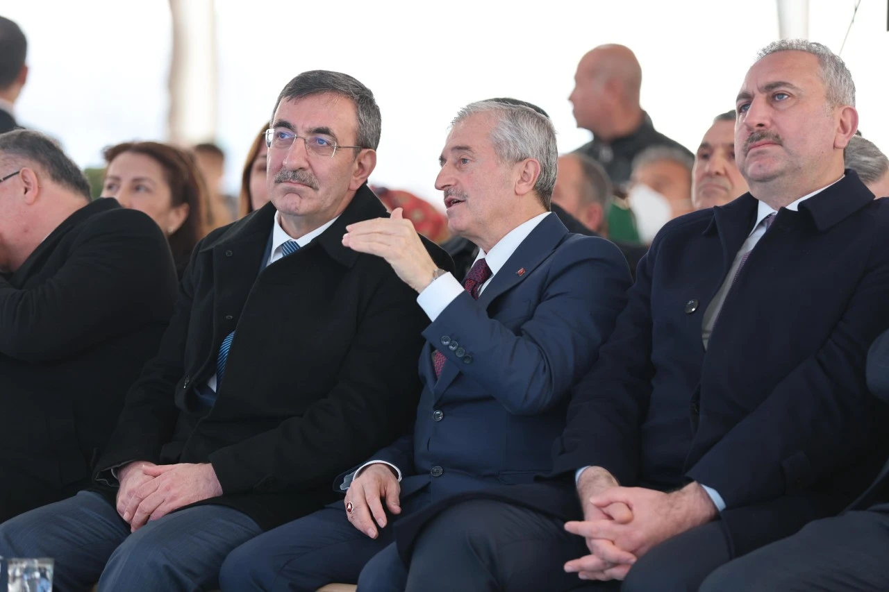 CUMHURBAŞKANI YARDIMCISI CEVDET YILMAZ&rsquo;DAN