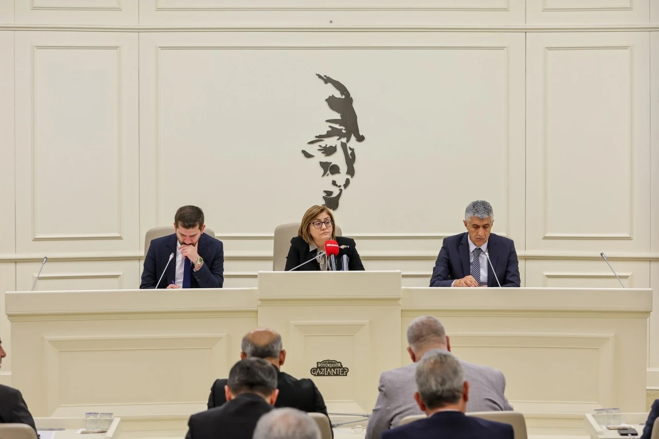 ŞAHİN: &quot;BU BAŞARI, ORTAK EMEĞİN ESERİ”