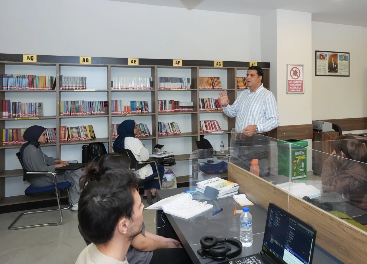 YILMAZ: “GENÇLERİMİZİN HER ZAMAN YANINDAYIZ”