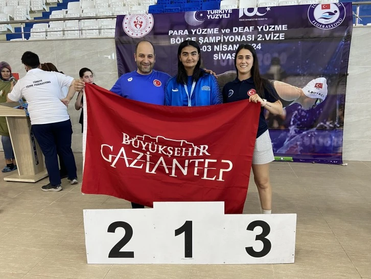 GAZİANTEP BÜYÜKŞEHİR’İN ENGELLİ SPORCULARI YÜZME ŞAMPİYONASINDA PERFORMANSLARIYLA GÖZ DOLDURDU