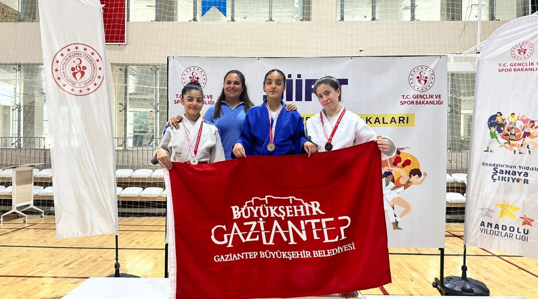 GAZİANTEP BÜYÜKŞEHİR, ÇALIŞMALARIYLA HAFTAYI TAMAMLADI
