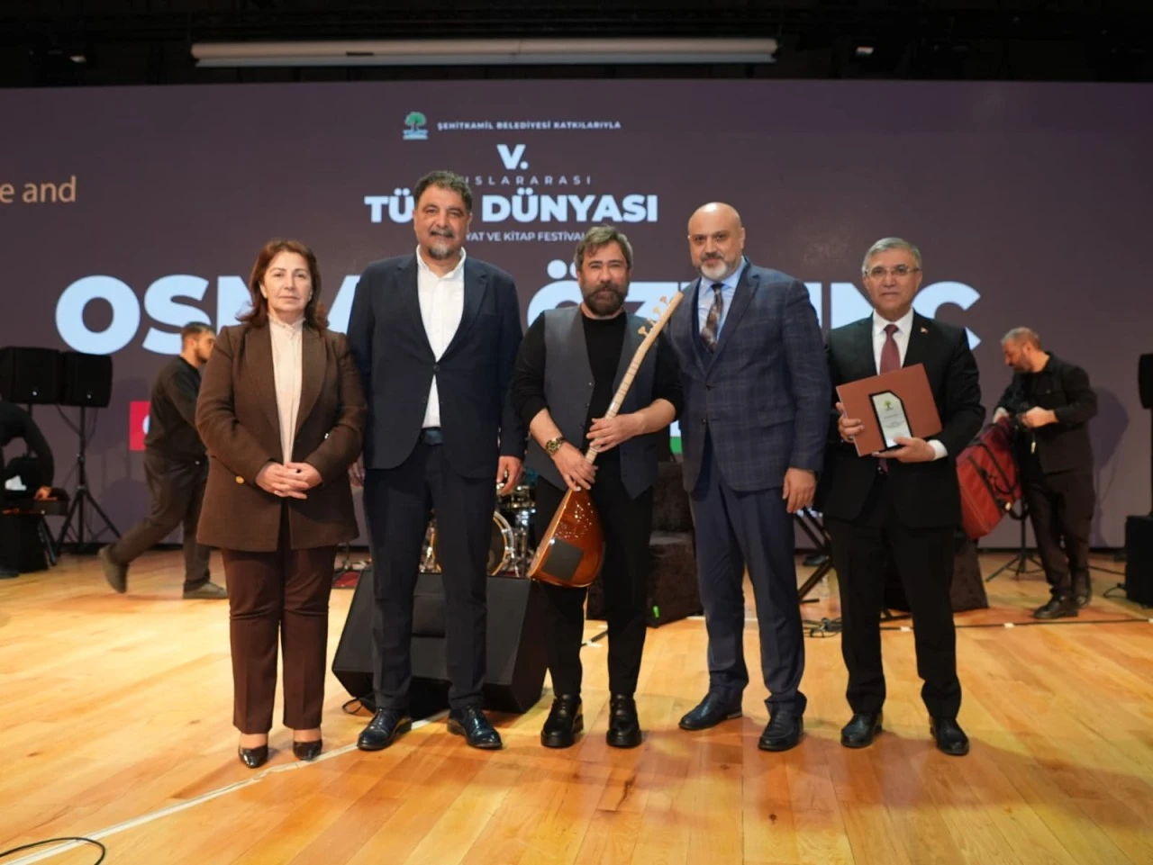 ŞEHİTKAMİL&rsquo;DE OSMAN &Ouml;ZTUN&Ccedil; İLE UNUTULMAZ GECE