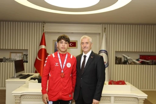 AVRUPADAKİ GURURUMUZ