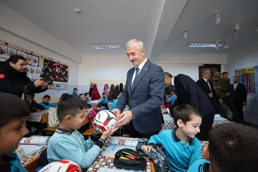 BAŞKAN TAHMAZOĞLU OKULUNU