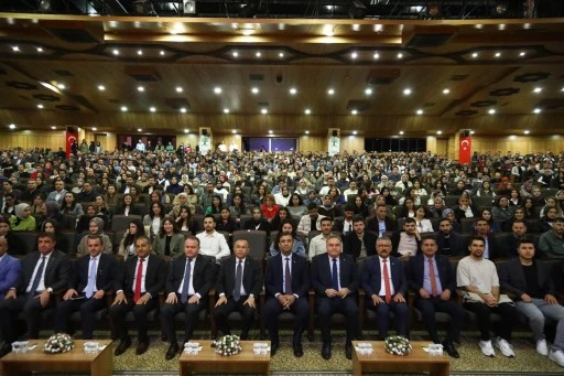 GAZİANTEP’İN ÇİÇEĞİ BURNUNDA ÖĞRETMENLERİ