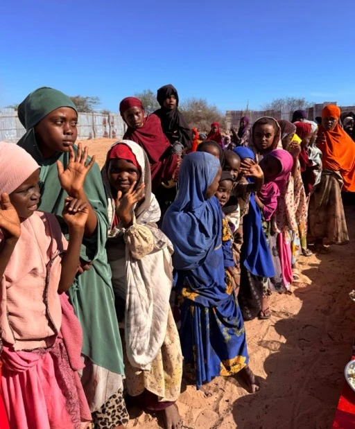 SAVAŞ KAMPLARINDAN 100 KIZ &Ccedil;OCUĞU KURTARDI