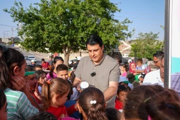 BAŞKAN YILMAZ’DAN ÇOCUKLARA ÖZEL PROJE: ‘DONDURMA KARAVANI’   