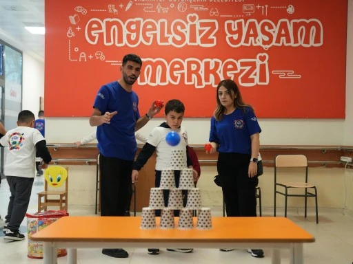  4&rsquo;&Uuml;NC&Uuml; OTİZM UMUT KAMPINA &Ouml;NC&Uuml;L&Uuml;K ETTİ   