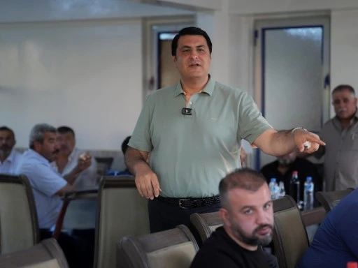 YILMAZ: “ŞEHİTKAMİL’İ MAKAM ODALARINDAN DEĞİL, SOKAKTA HALKIMIZLA BİRLİKTE YÖNETİYORUZ”