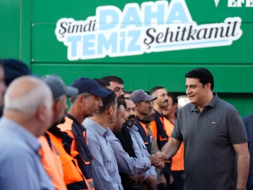 YILMAZ, BAYRAM GELENEĞİNİ BU YIL DA SÜRDÜRDÜ