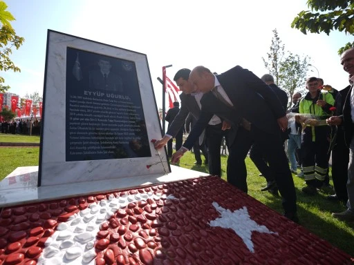 ŞEHİT EYYÜP UĞURLU PARKI DUALARLA AÇILDI