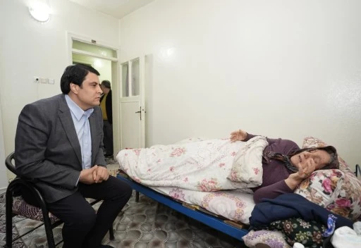 BAŞKAN YILMAZ&rsquo;DAN EY&Uuml;PSULTAN&rsquo;DA G&Ouml;N&Uuml;LLERE DOKUNAN BULUŞMA