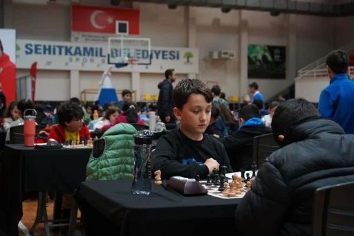 250 SPORCU AYNI HEYECANDA BULUŞTU   