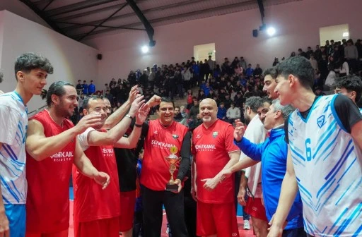 YILMAZ&rsquo;DAN GEN&Ccedil;LERE ANKARA GEZİSİ M&Uuml;JDESİ