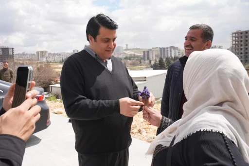 YILMAZ: &ldquo;ŞEHİTKAMİL&rsquo;İN YOLLARI DAHA G&Uuml;VENLİ VE KONFORLU OLACAK&rdquo;