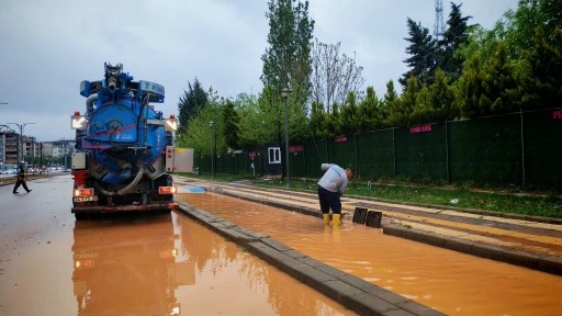 GAZİANTEP SON YILLARIN EN ŞİDDETLİ VE YOĞUN DOĞAL AFETLERİNDEN BİRİNİ YAŞADI