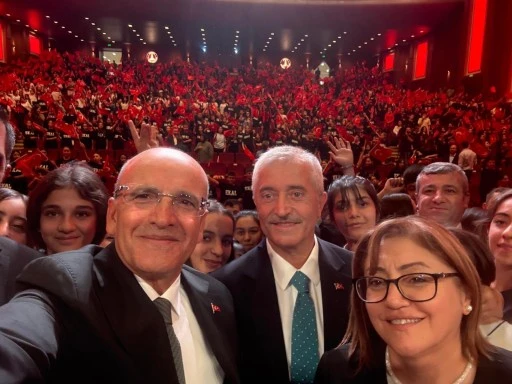 BAKAN ŞİMŞEK ÇANAKKALE BİLGİLENDİRME TOPLANTISINA KATILDI