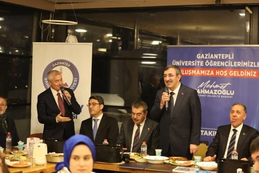 BAŞKAN TAHMAZOĞLU ŞAHİNBEYLİ &Ouml;ĞRENCİLERLE BİNG&Ouml;L VE ERZURUM&rsquo;DA BULUŞTU  &nbsp;