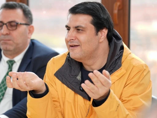 YILMAZ: &ldquo;KİMSENİN KENDİNİ &Ccedil;ARESİZ HİSSETMEMESİ İ&Ccedil;İN &Ccedil;ALIŞIYORUZ&rdquo;