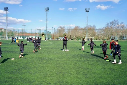 ŞEHİTKAMİL&rsquo;DEN 23 NİSAN'A YAKIŞAN TURNUVA