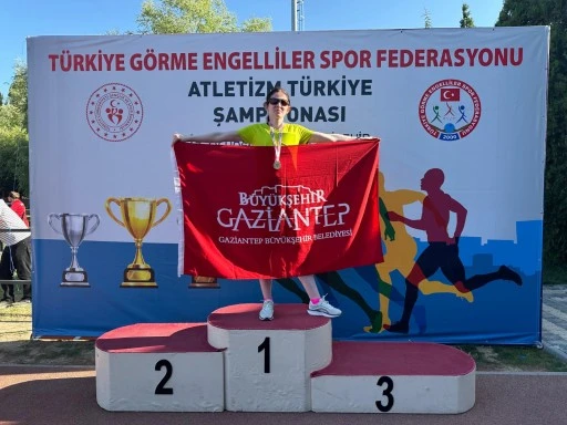 BÜYÜKŞEHİR BELEDİYE SPORCULARI BÜYÜK BAŞARIYA İMZA ATTI