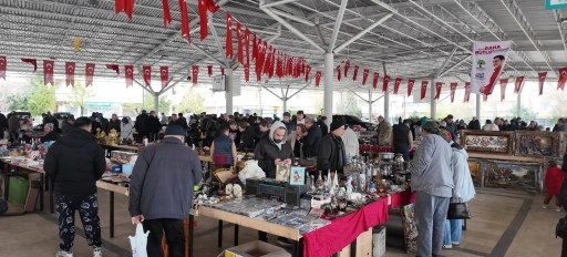 ANTİKA PAZARI YOĞUN İLGİ GÖRDÜ