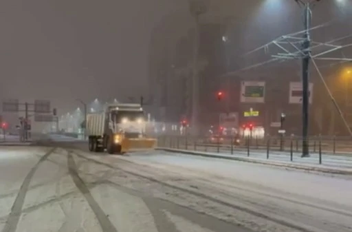  GAZİANTEP B&Uuml;Y&Uuml;KŞEHİR KAR YAĞIŞINA KARŞI TAM KADRO SAHADA