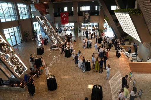 YAZ SANAT AKADEMİSİ RESİM SERGİSİ İLE SONA ERDİ