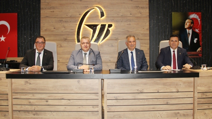 GAZİANTEP VE TRABZON TİCARET BORSASI ‘KARDEŞ BORSA’ PROTOKOLÜ İMZALADI
