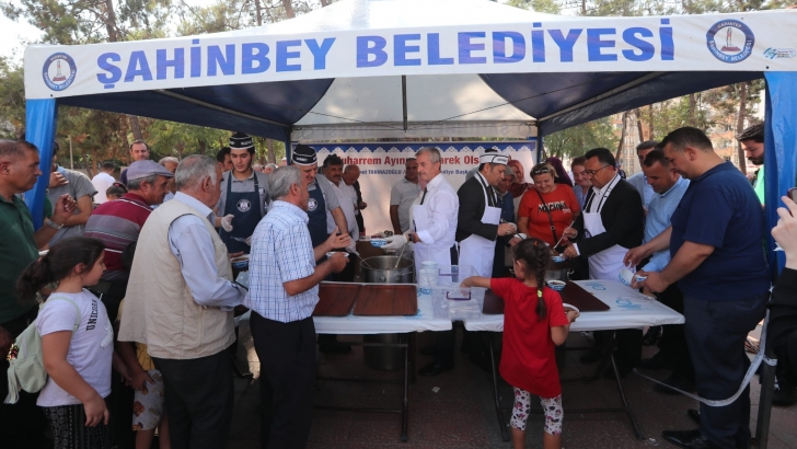 ŞAHİNBEY BELEDİYESİ AŞURE GELENEĞİNİ SÜRDÜRÜYOR