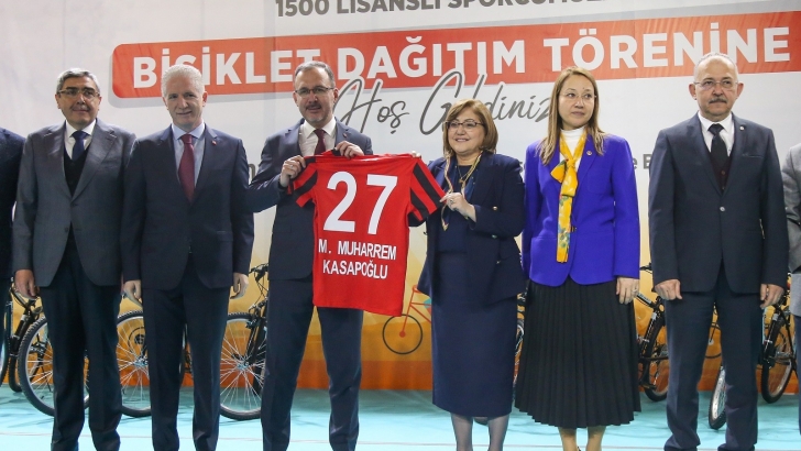 “TÜRKİYE’NİN EN MODERN YÜZME HAVUZU GAZİANTEP’TE”