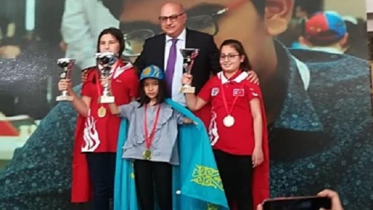 GKV’li Dila  Baloğlu Satrançta dünya ikincisi