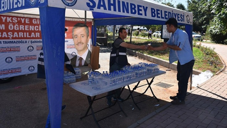 ŞAHİNBEY BELEDİYESİ ÖĞRENCİLERİN SINAV HEYECANINI PAYLAŞTI 