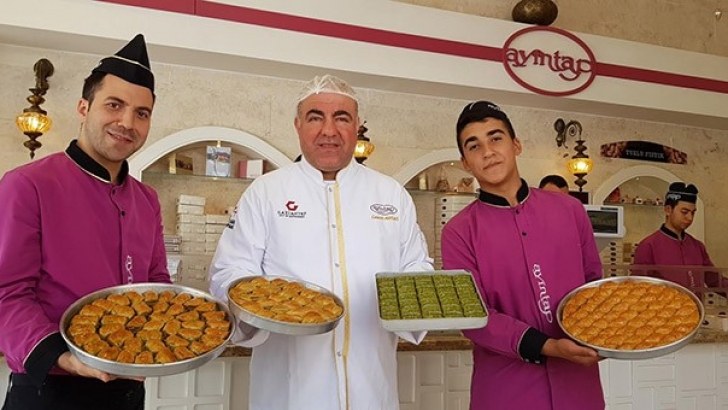 Avrupa Hokey Şampiyonasının baklavası Gaziantep’ten