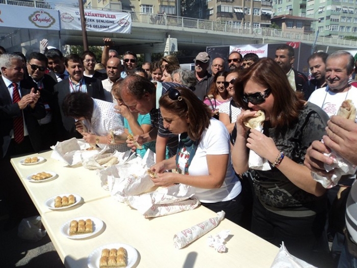 Gaziantep yiyecekleri şenliğinde 100 bin porsiyon kebap pişirilecek 