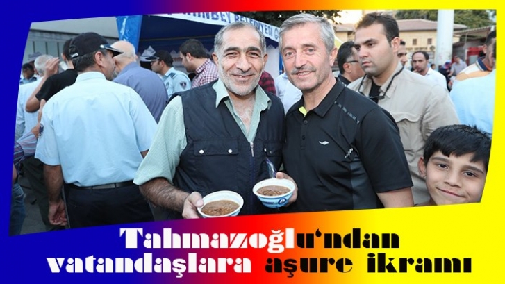 Tahmazoğlu‘dan vatandaşlara aşure ikramı