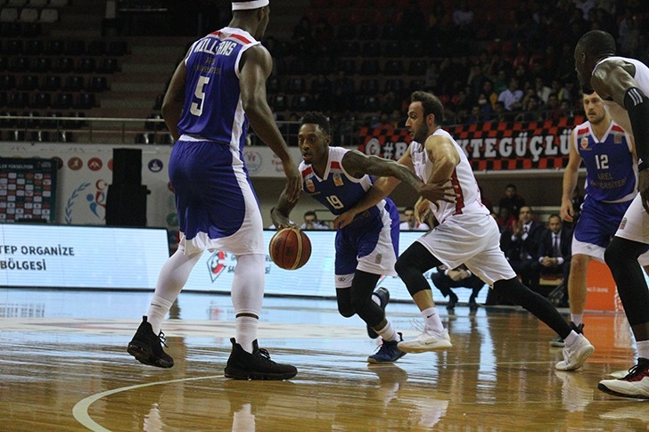 Gaziantep Basketbol: 76 - Arel Üniversitesi Büyükçekmece: 60 