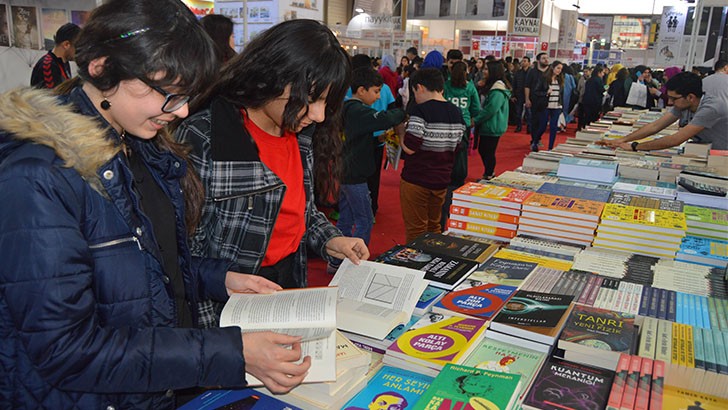 Kolej öğrencileri uzay ve astronomi konularını mercek altına aldı 