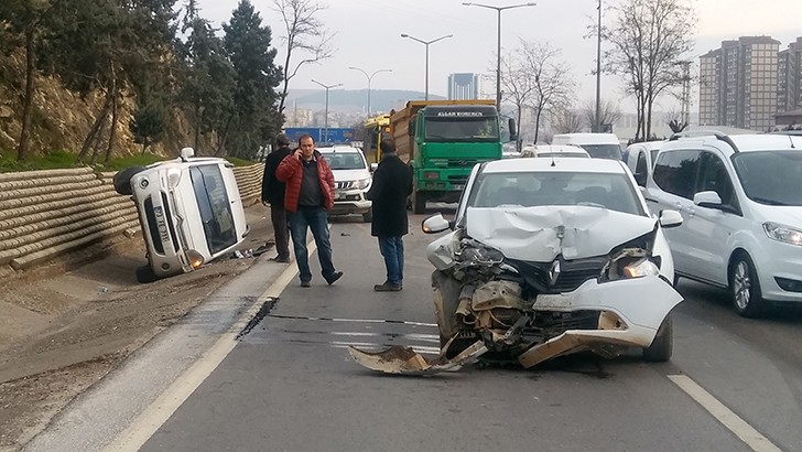 Gaziantep’te maddi hasarlı kaza 