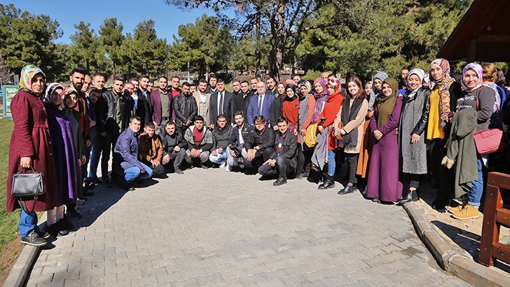 BAŞKAN FADILOĞLU, AK PARTİ TEMSİLCİLERİNİ BİLGİLENDİRDİ