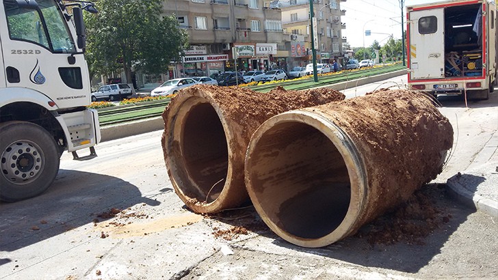 Zübeyde Hanım Bulvarı’nın altyapısı yenileniyor