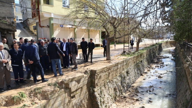 Kaymakam Şahin, Nizip’teki afet bölgelerinde inceleme yaptı